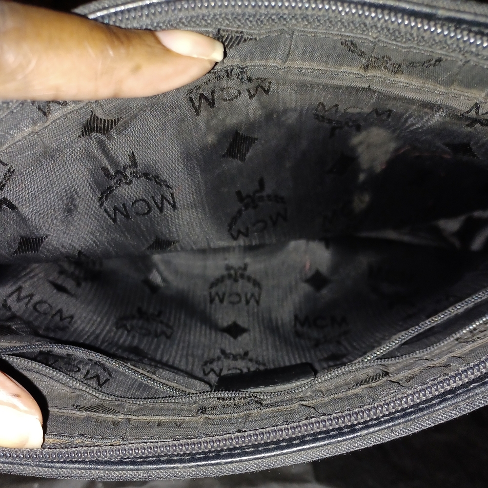 MCM Black and Gold Shoulder Bag - Picture 10 of 11